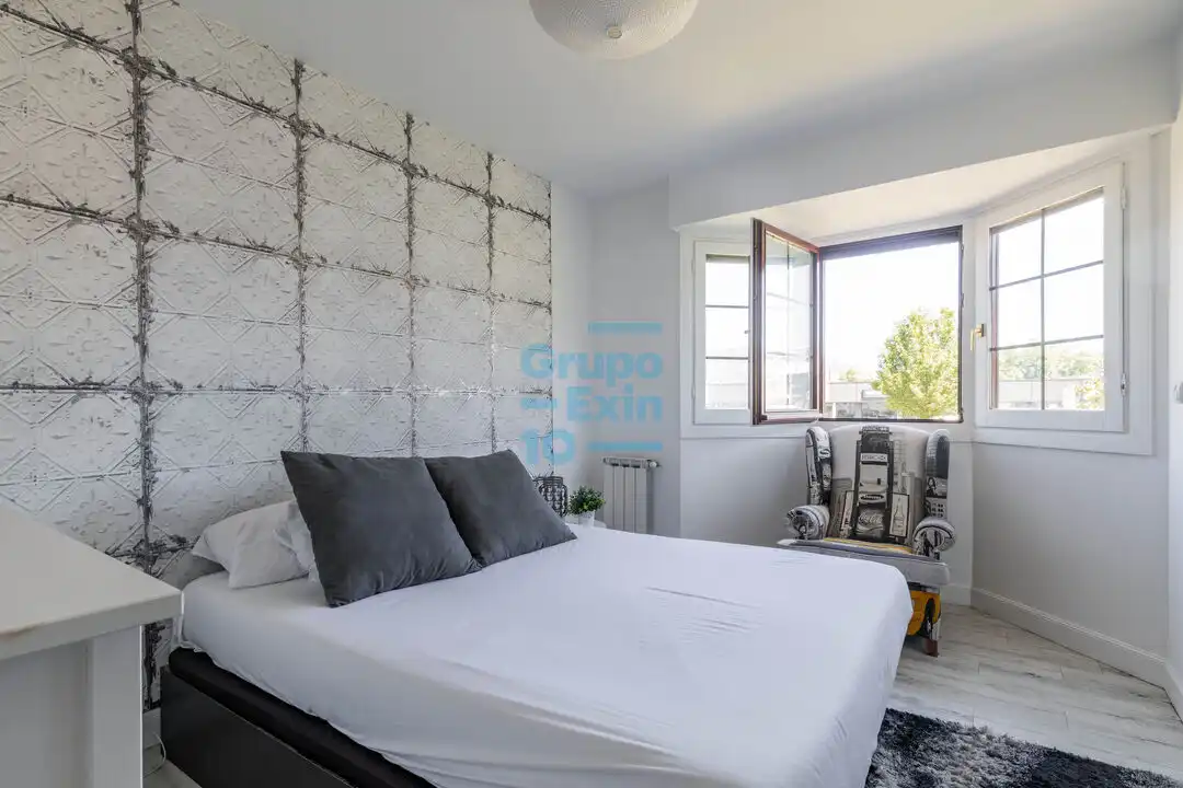 Bedroom of Detached homes for sale in Irun   with Heating