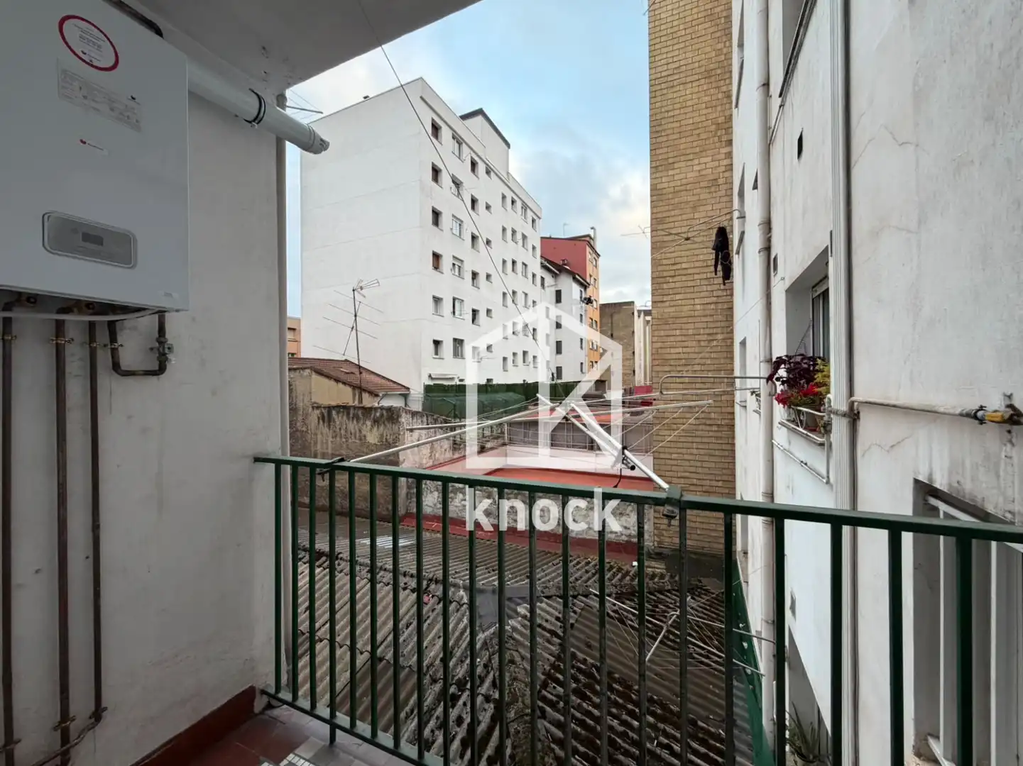 Terraza de Piso para compartir en Gijón  con Calefacción