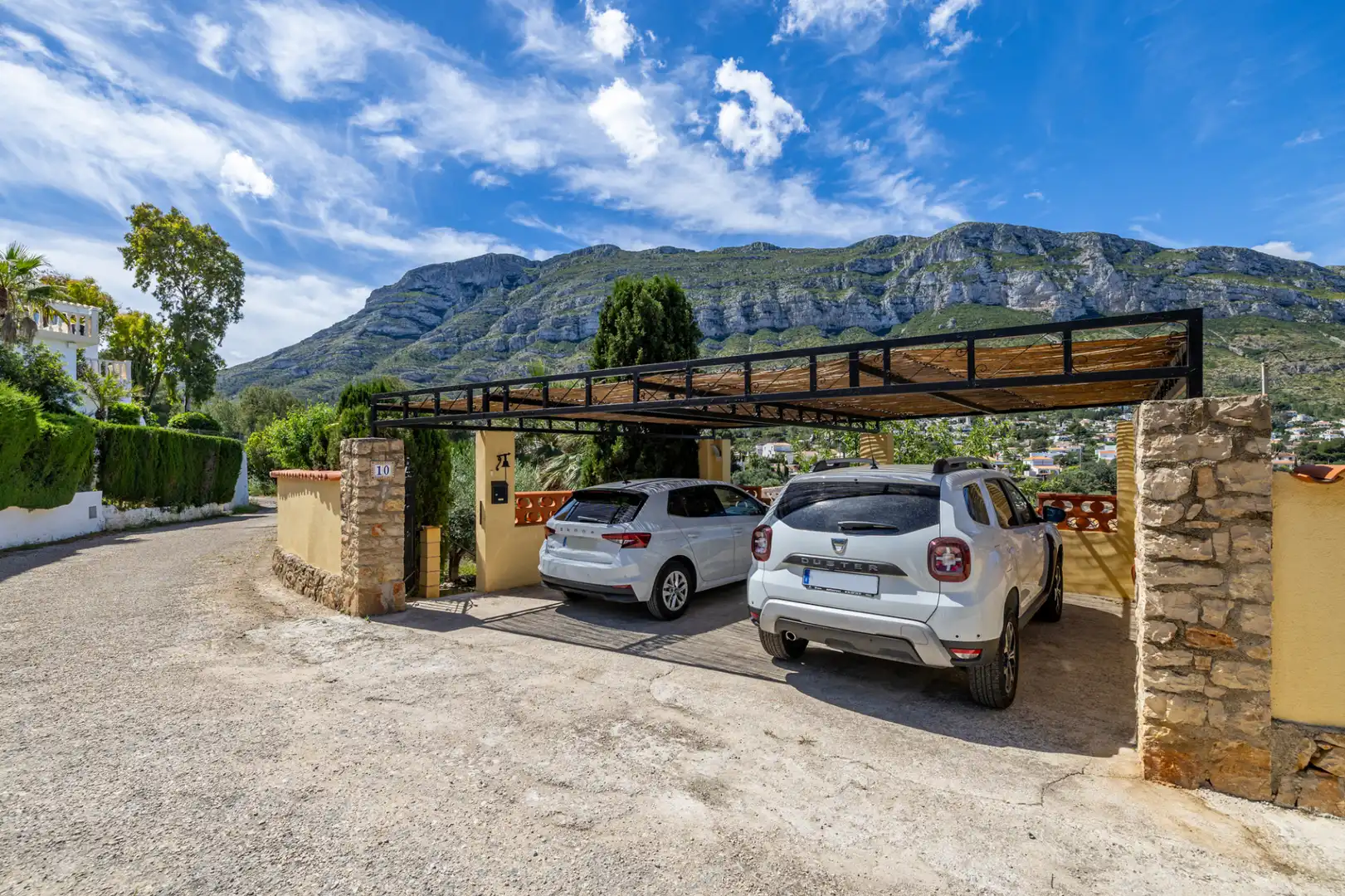 Parking of Houses for sale in Dénia  with Air Conditioner, Private garden and Terrace