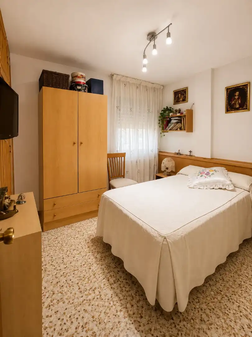 Bedroom of Flat for sale in Parla  with Air Conditioner, Heating and Terrace