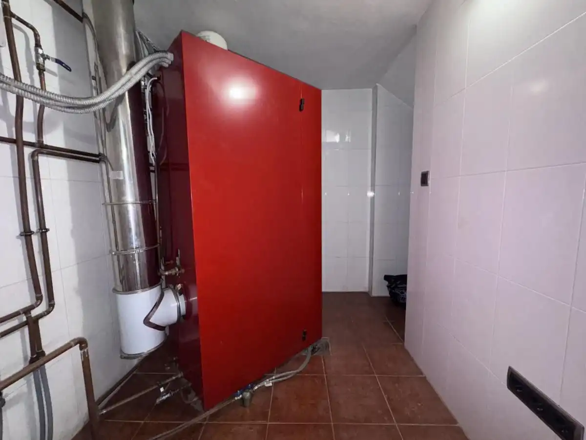 Bany de Casa o xalet en venda en Siero amb Calefacció, Jardí privat i Terrassa