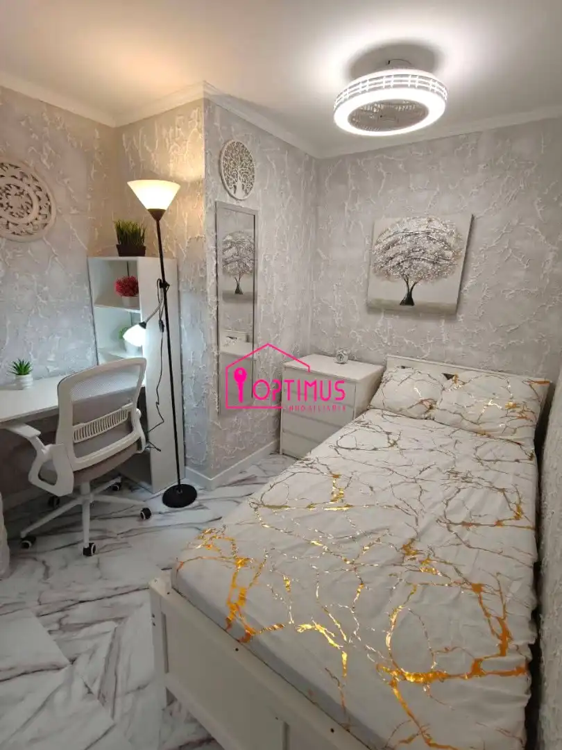 Dormitori de Apartament en venda en Xirivella amb Aire condicionat, Moblat i Forn