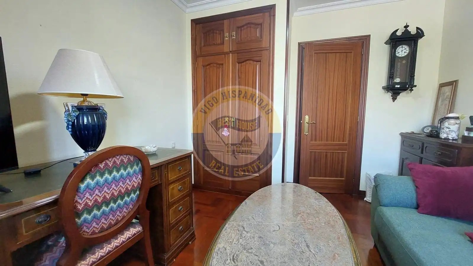 Piso en venta en Vigo  con Calefacción, Parquet y Trastero