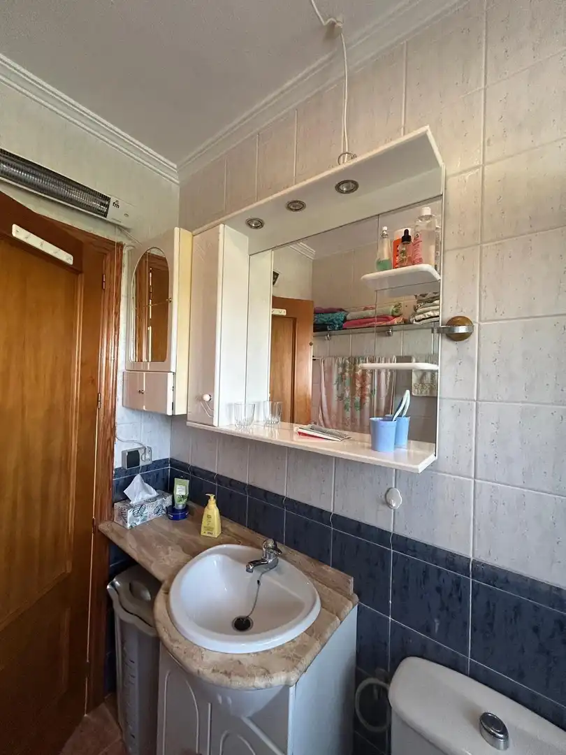 Cuina de Dúplex en venda en Torrevieja amb Aire condicionat, Terrassa i Piscina comunitària