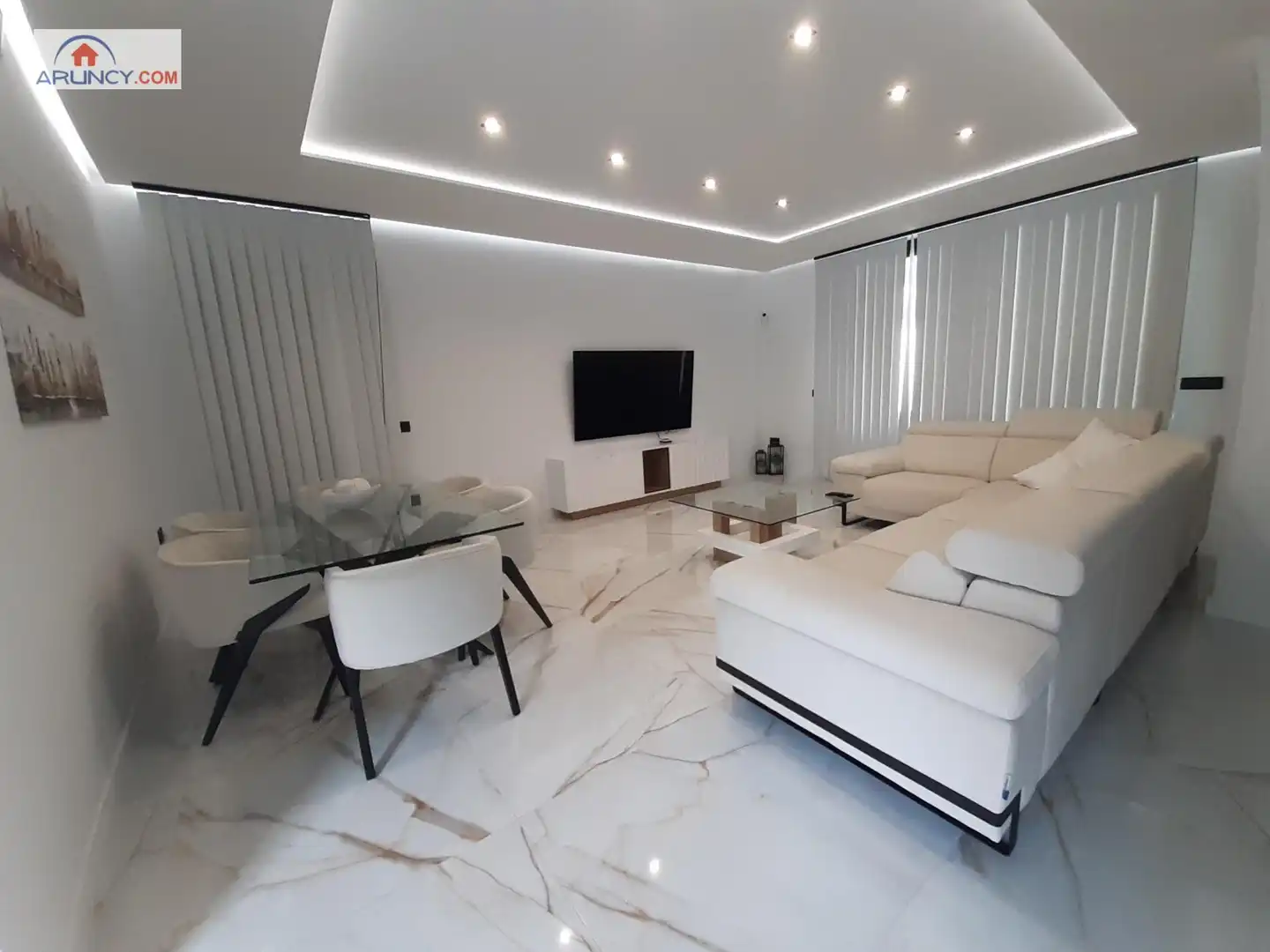 Living room of Houses for sale in Montequinto  with Air Conditioner, Private garden and Storage room