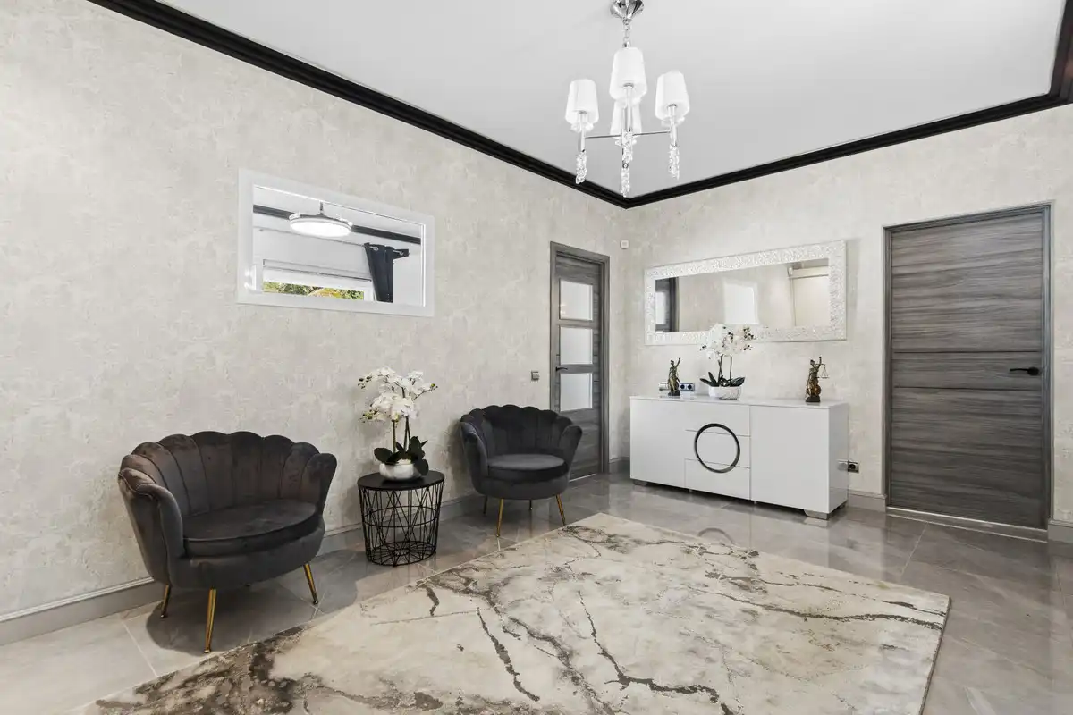 Sala d'estar de Casa o xalet en venda en Estepona amb Terrassa i Piscina