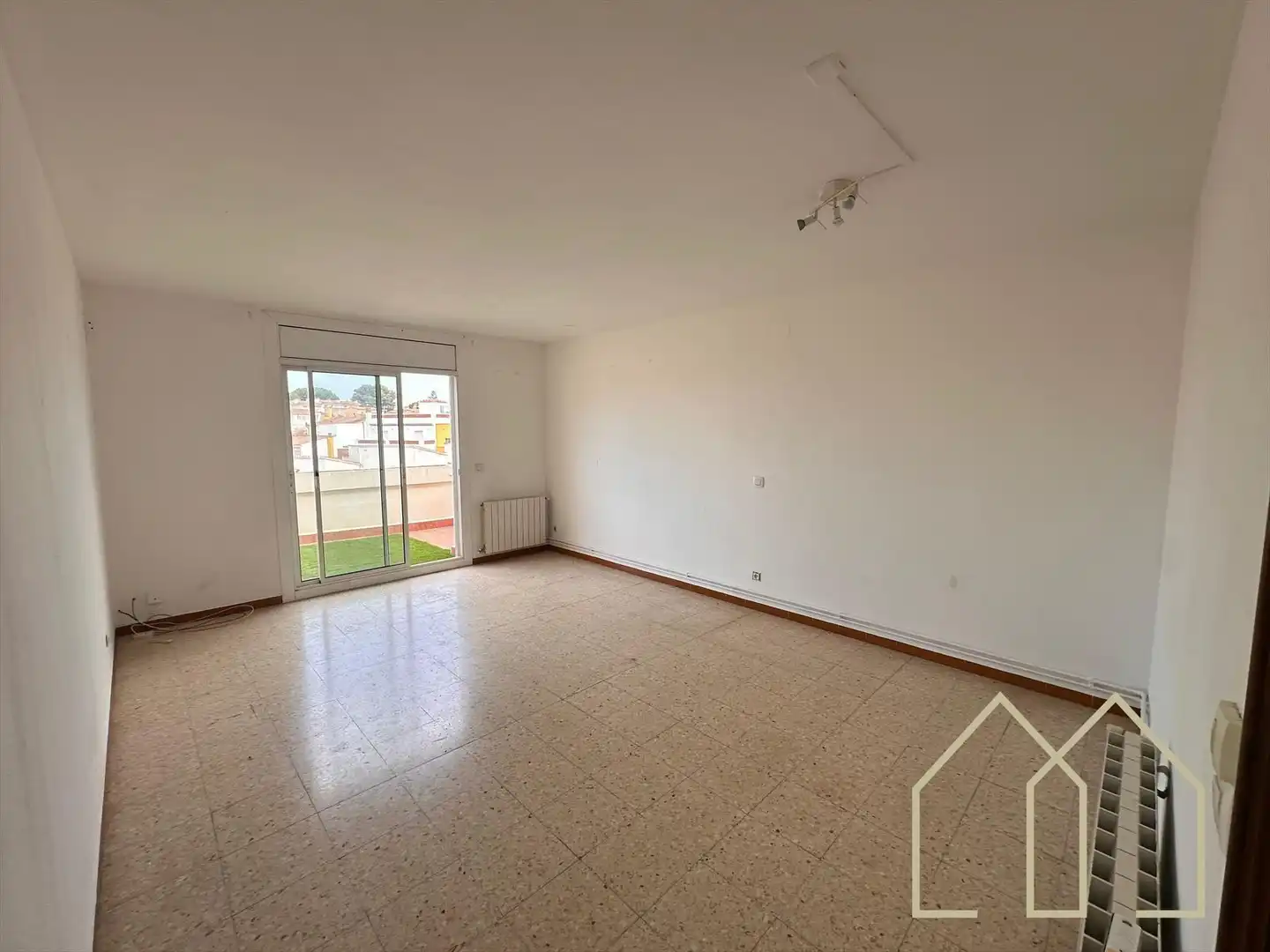 Sala de estar de Dúplex en venta en L'Escala con Aire acondicionado, Calefacción y Terraza