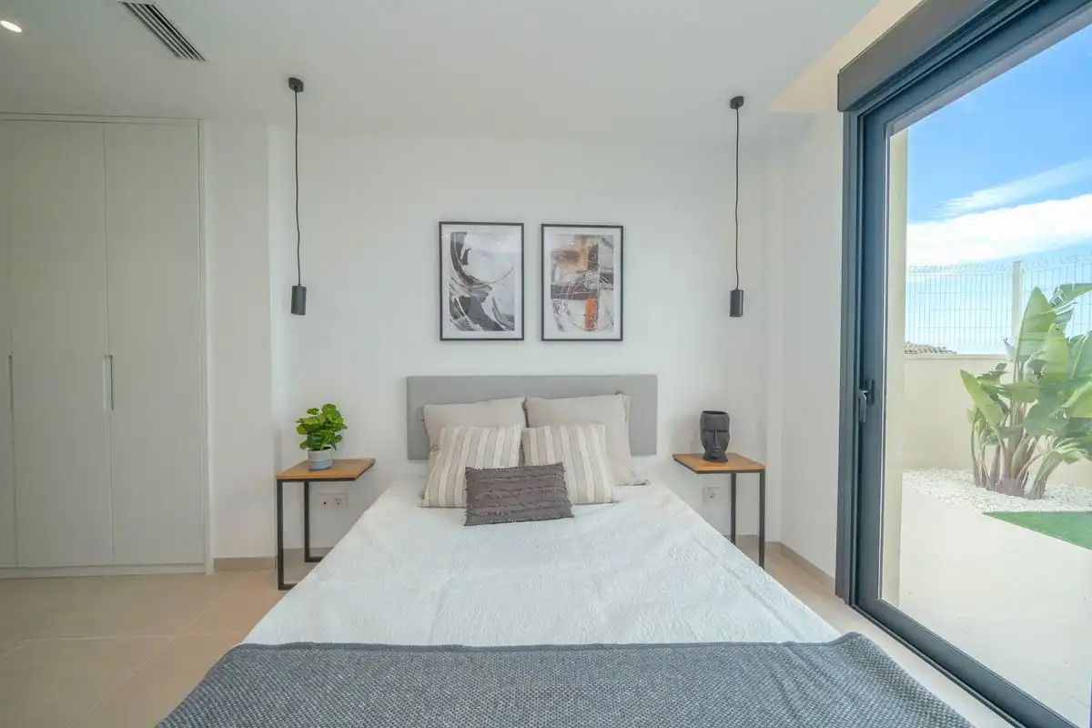 Semi-detached house with terrace for sale in Calle de Morella, imagen 18