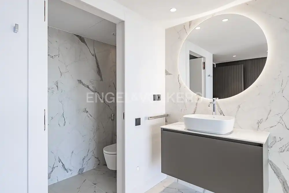 Baño de Casa o chalet en venta en Barcelona con Aire acondicionado, Calefacción y Jardín privado