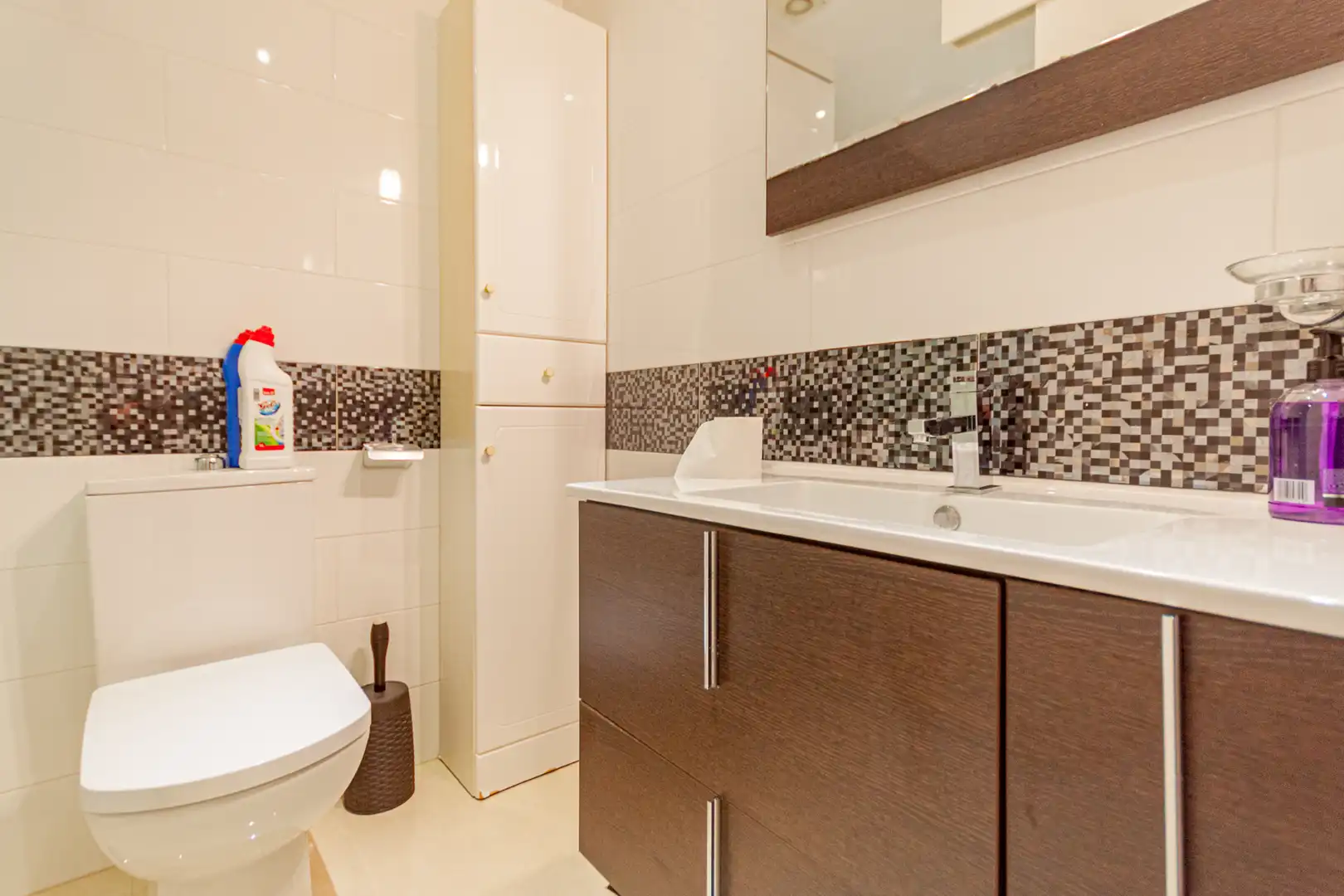 Badezimmer von Wohnungen zum Verkauf in La Manga del Mar Menor mit Klimaanlage, Heizung und Terrasse