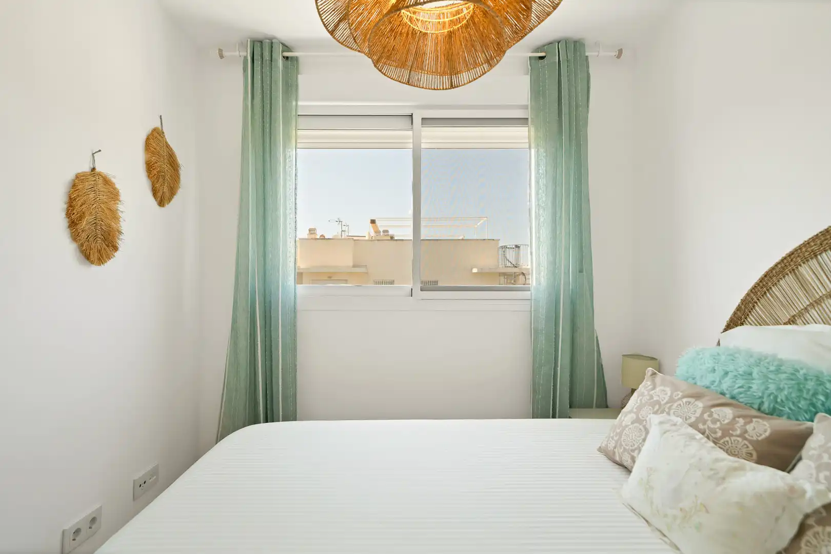 Bedroom of Attic for sale in Estepona  with Air Conditioner, Terrace and Storage room
