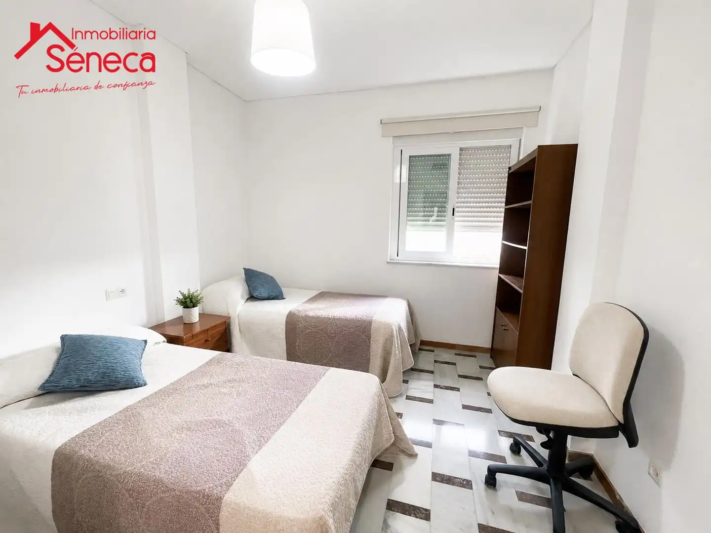 Habitación de Piso de alquiler en Córdoba con Aire acondicionado, Terraza y Amueblado