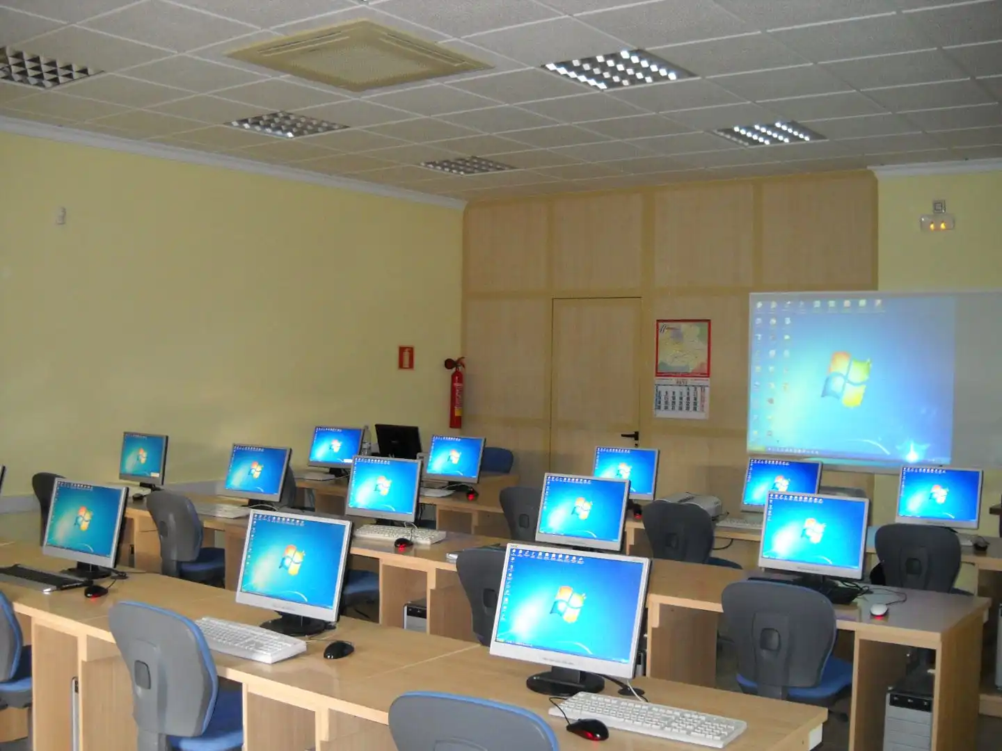 Local comercial de lloguer a El Carmen 16, imagen 2