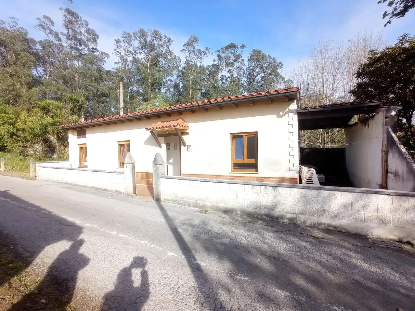 Vista exterior de Finca rústica en venta en Marina de Cudeyo con Terraza, Trastero y Amueblado