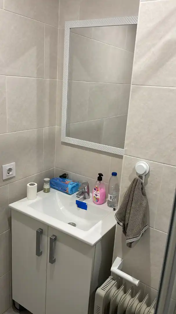 Baño de Apartamento en venta en El Portil con Terraza, Amueblado y Piscina comunitaria
