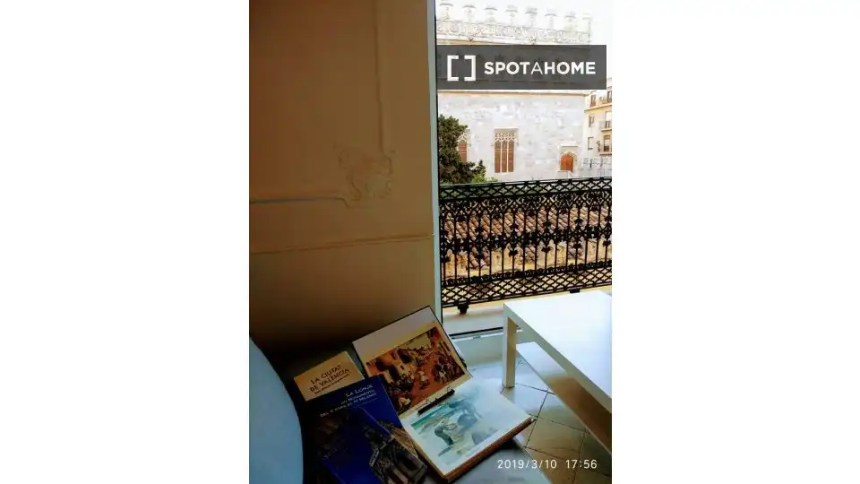 Flat with terrace to rent in Ciutat Vella, imagen 11