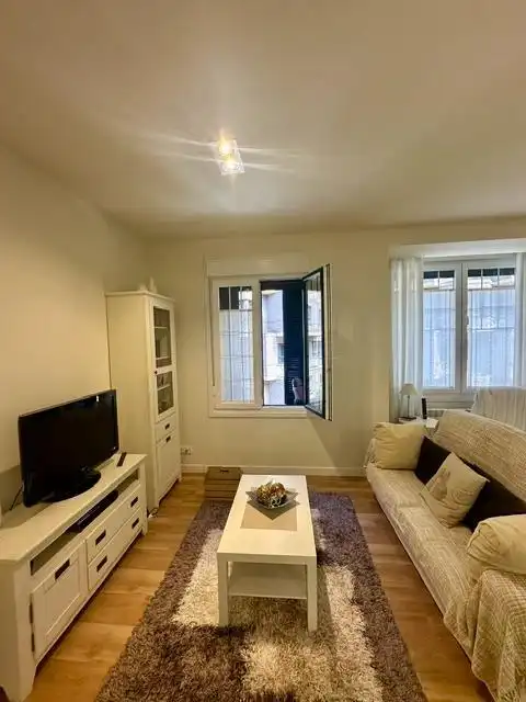Wohnzimmer von Wohnung zum Verkauf in Burgos mit Heizung, Parkett und Möbliert