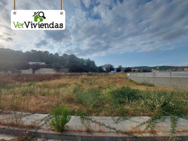 Terreno residencial en venta en Carrer de Francesc Macià 15