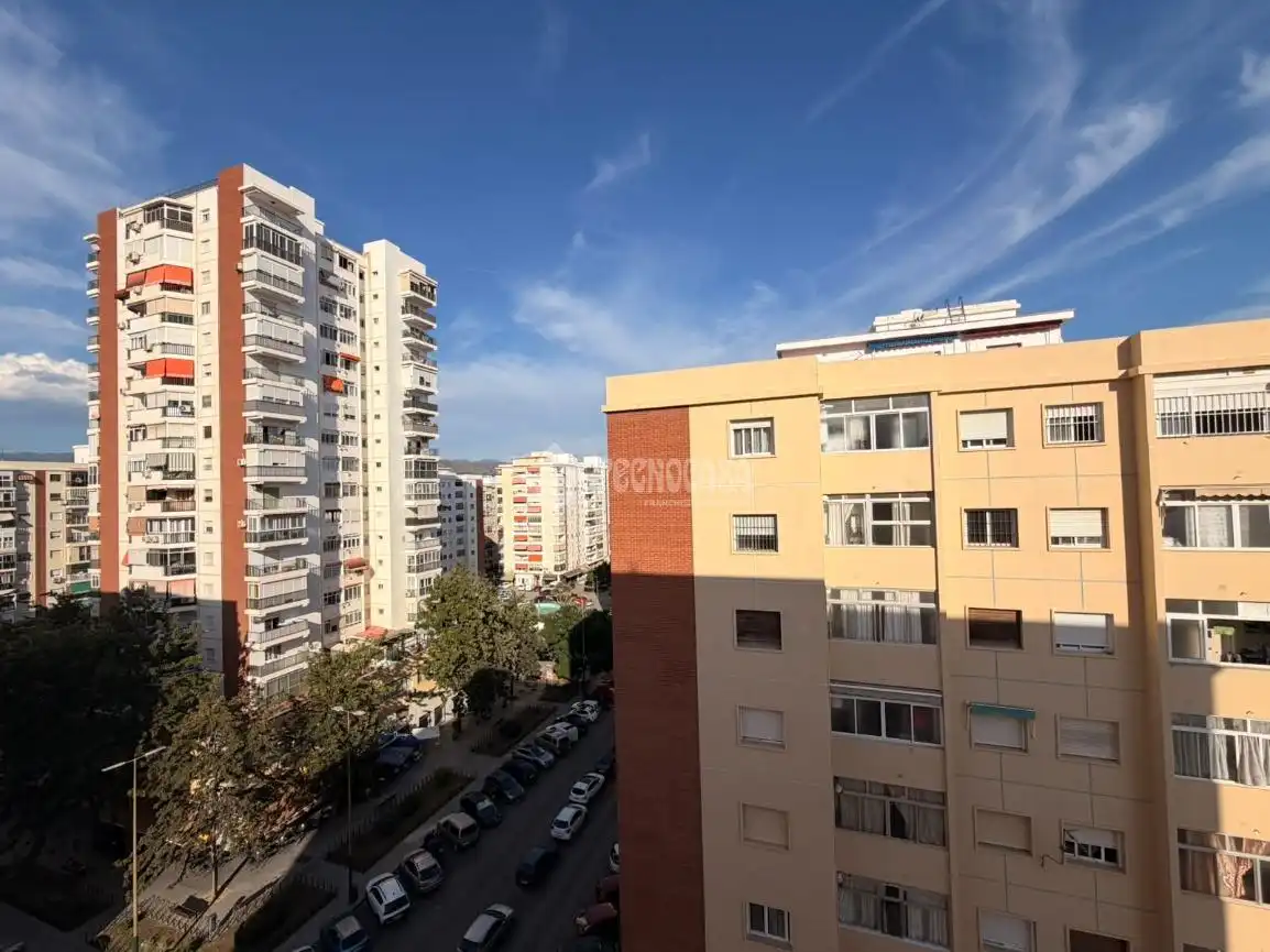 Vista exterior de Pis de lloguer en Bailén - Miraflores