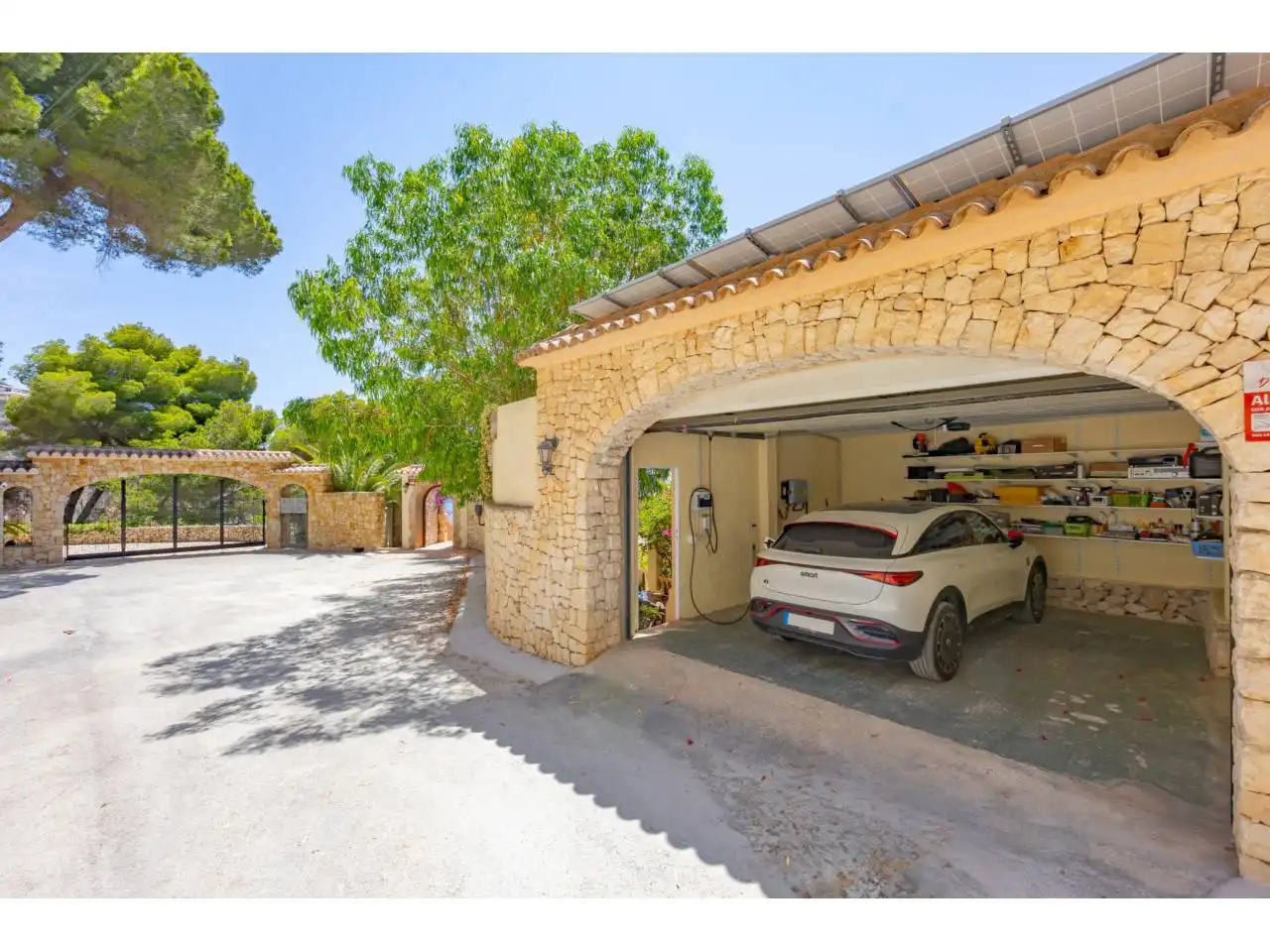 Aparcament de Casa o xalet en venda en Jávea / Xàbia amb Aire condicionat, Calefacció i Jardí privat