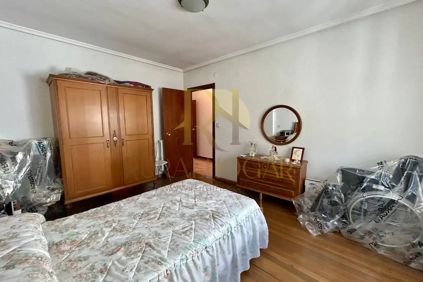 Dormitori de Casa o xalet en venda en Torre del Bierzo amb Terrassa i Moblat