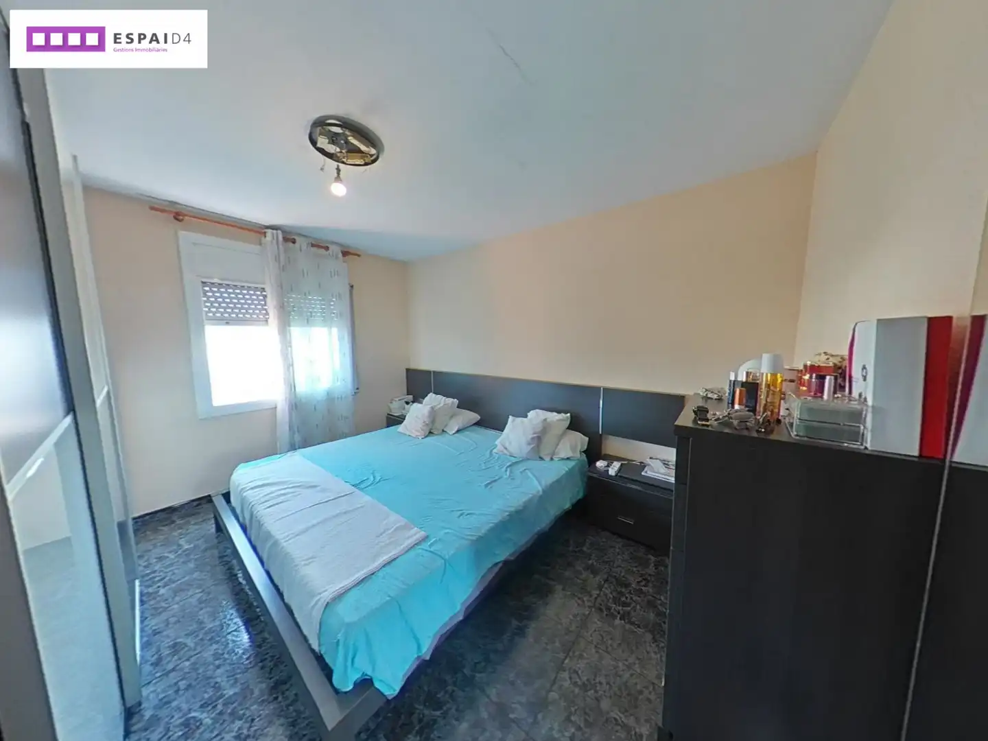 Habitación de Piso en venta en Ripollet con Calefacción y Balcón