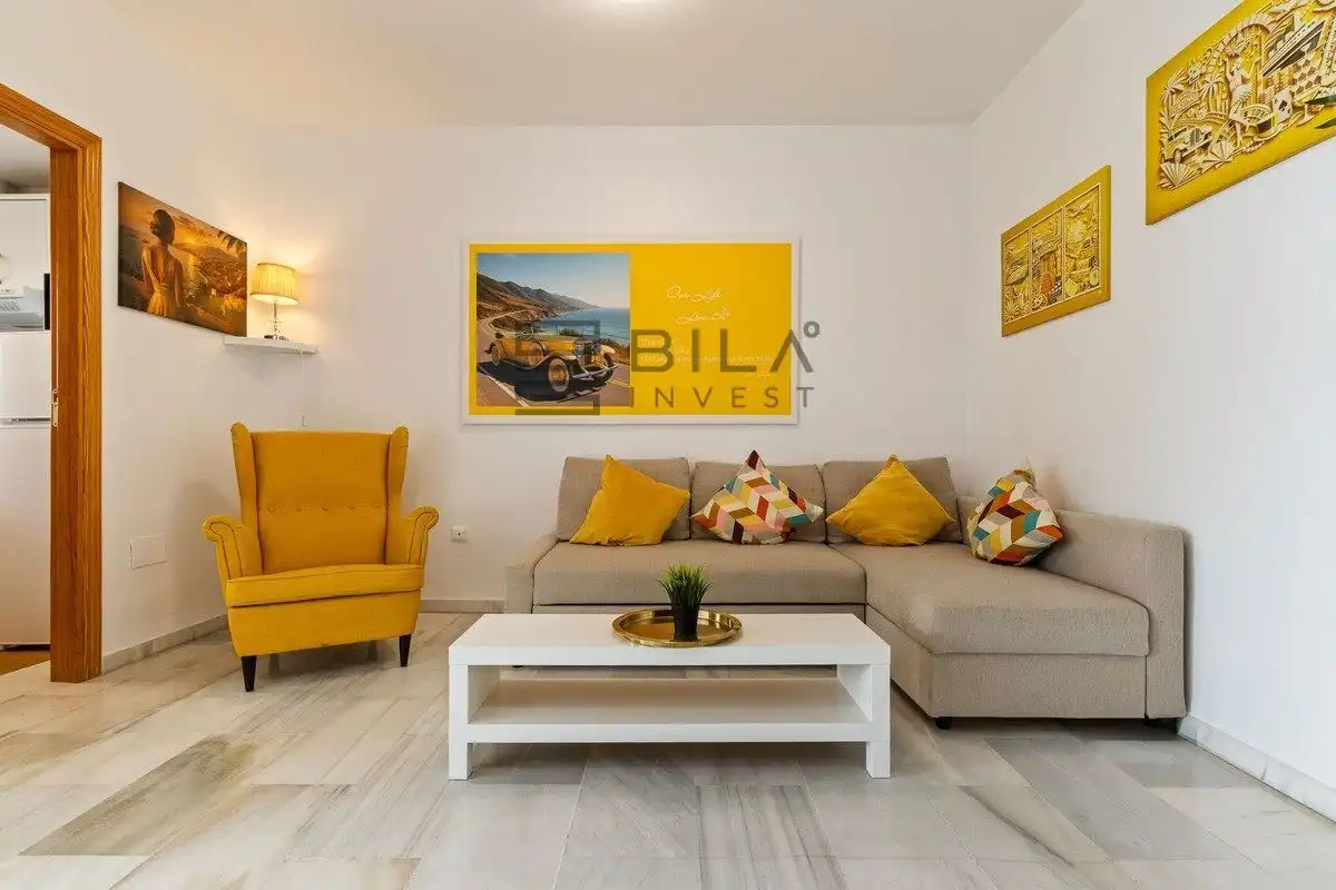 Sala d'estar de Pis en venda en Riviera del Sol