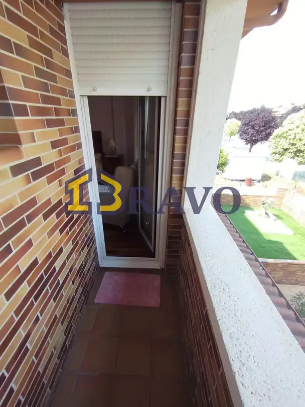 Terraza de Casa adosada en venta en Medina de Pomar con Calefacción, Jardín privado y Terraza