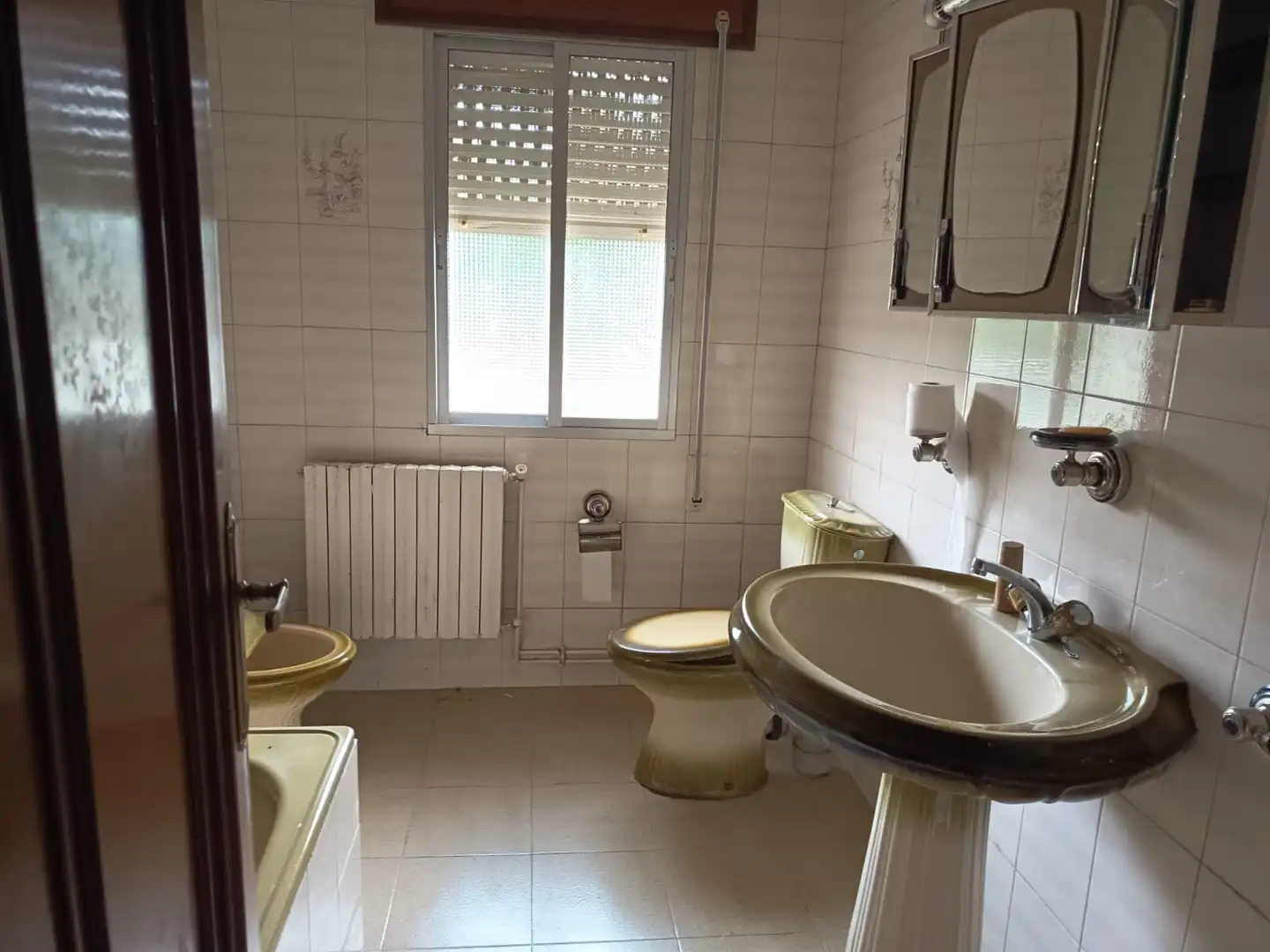 Bany de Casa o xalet en venda en Bóveda amb Calefacció, Jardí privat i Terrassa