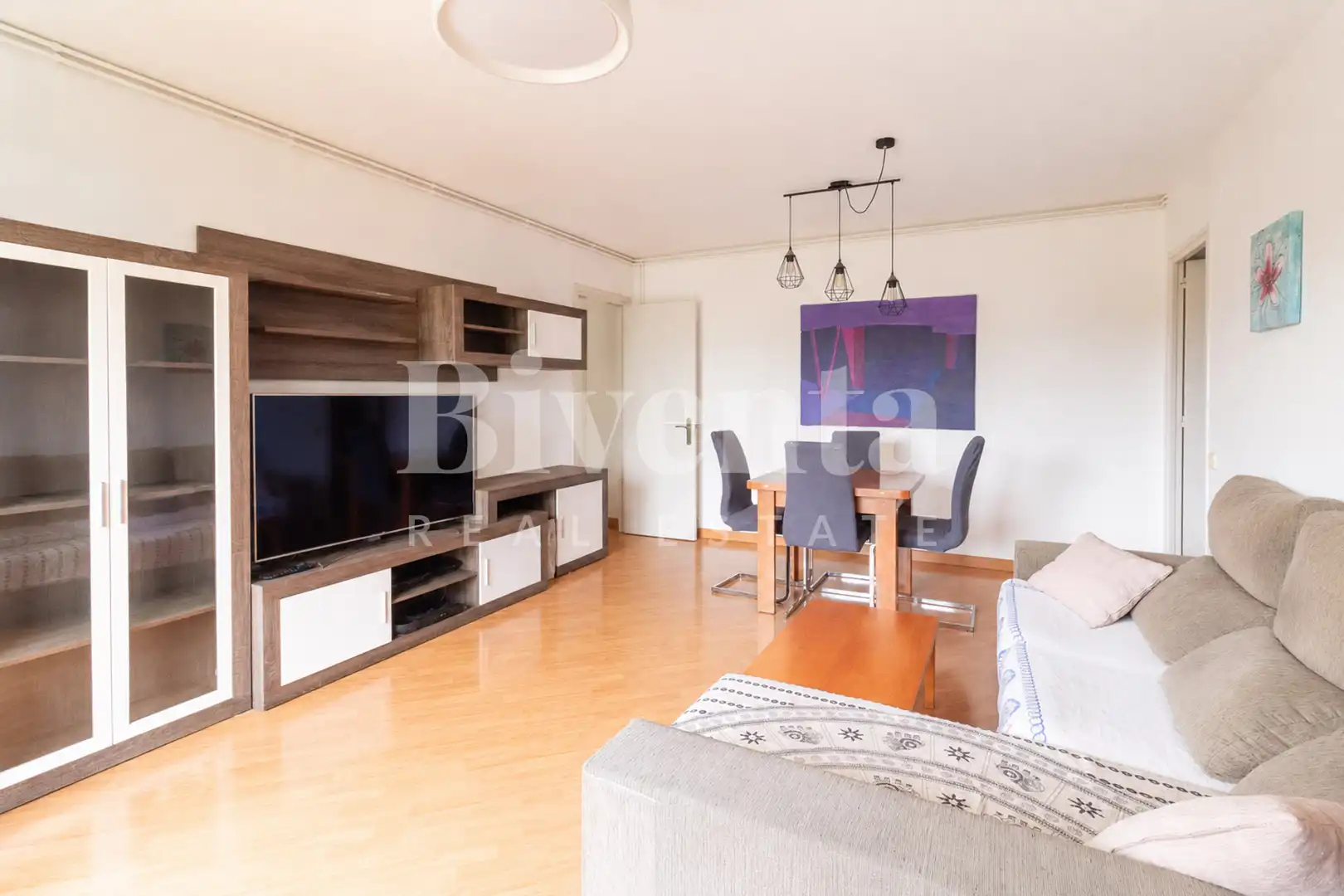 Living room of Flat for sale in Igualada  with Heating, Parquet flooring and Balcony