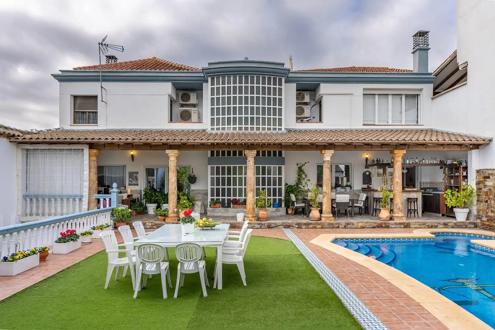 Chalet con piscina en venta en Calle MARTIN RECUERDA, imagen 12