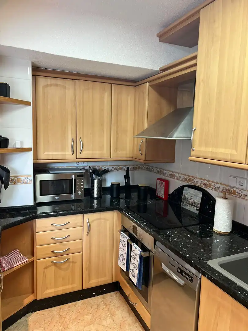 Cuina de Apartament de lloguer en Cartagena amb Aire condicionat, Calefacció i Terrassa