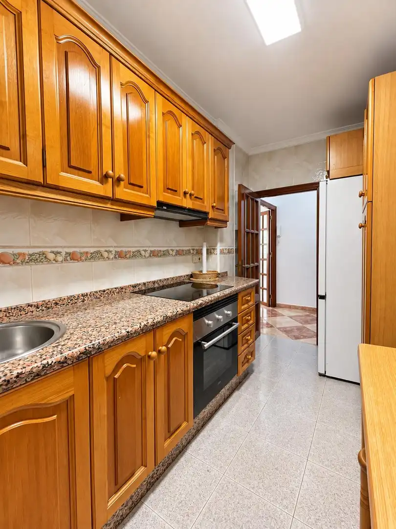 Apartamento de alquiler en Los Boliches