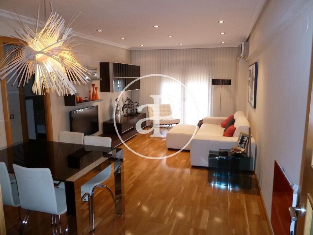 Living room of Flat to rent in  Valencia Capital  with Air Conditioner, Heating and Terrace