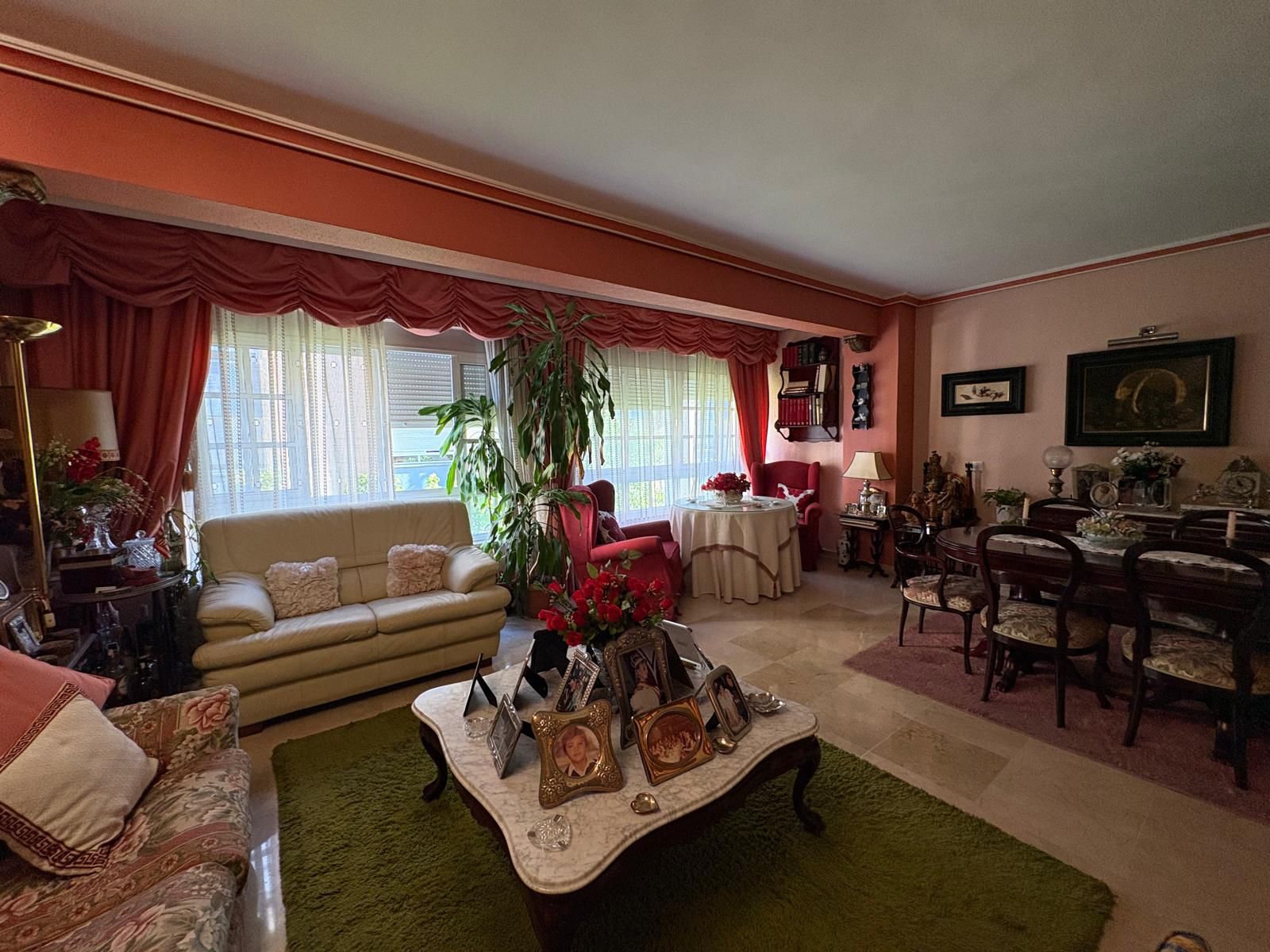 Sala de estar de Piso en venta en Algeciras con Aire acondicionado, Parquet y Amueblado
