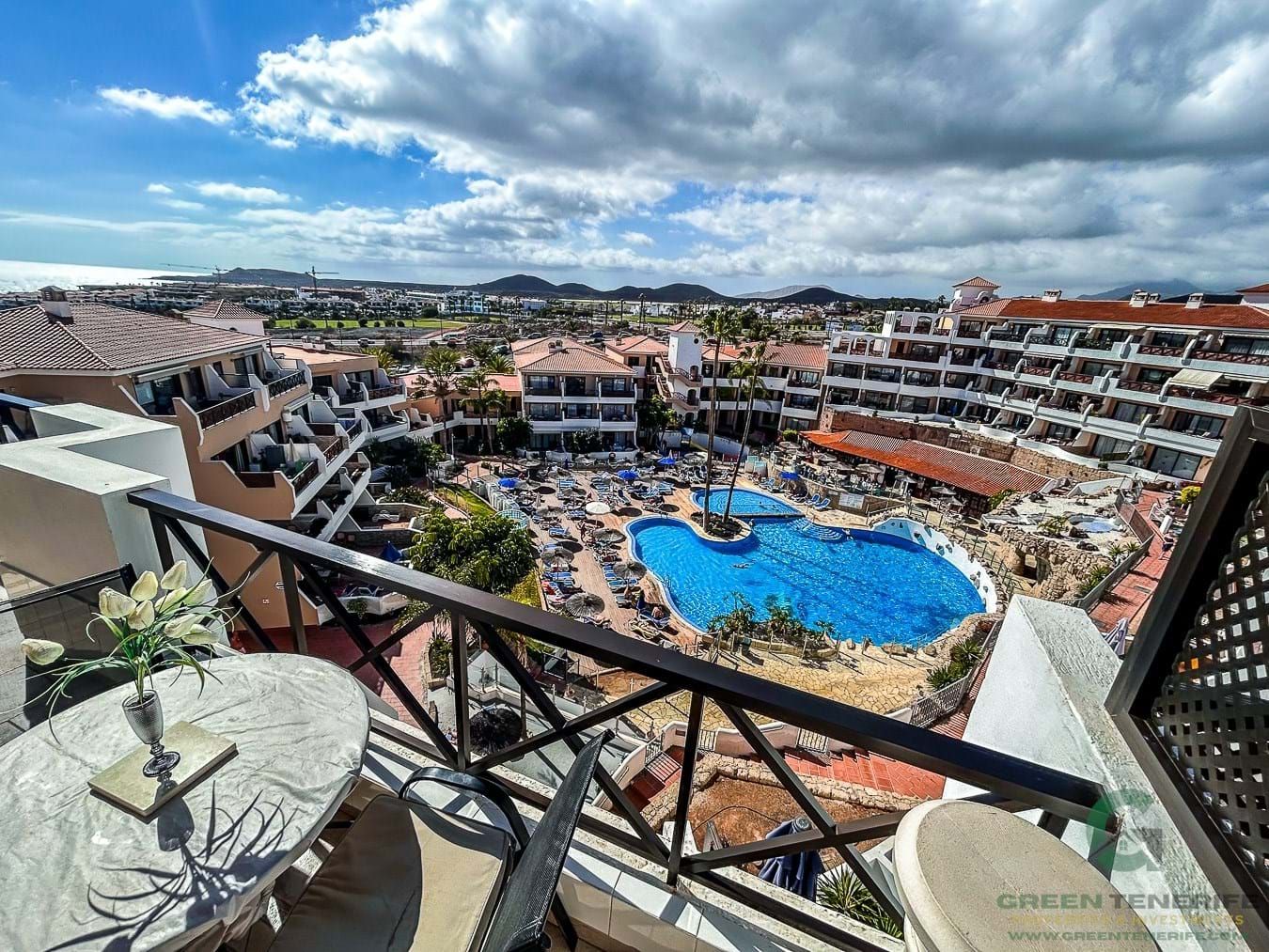 Außenansicht von Wohnung zum Verkauf in San Miguel de Abona mit Terrasse, Schwimmbad und Möbliert