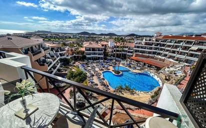 Vista exterior de Pis en venda en San Miguel de Abona amb Terrassa, Piscina i Moblat