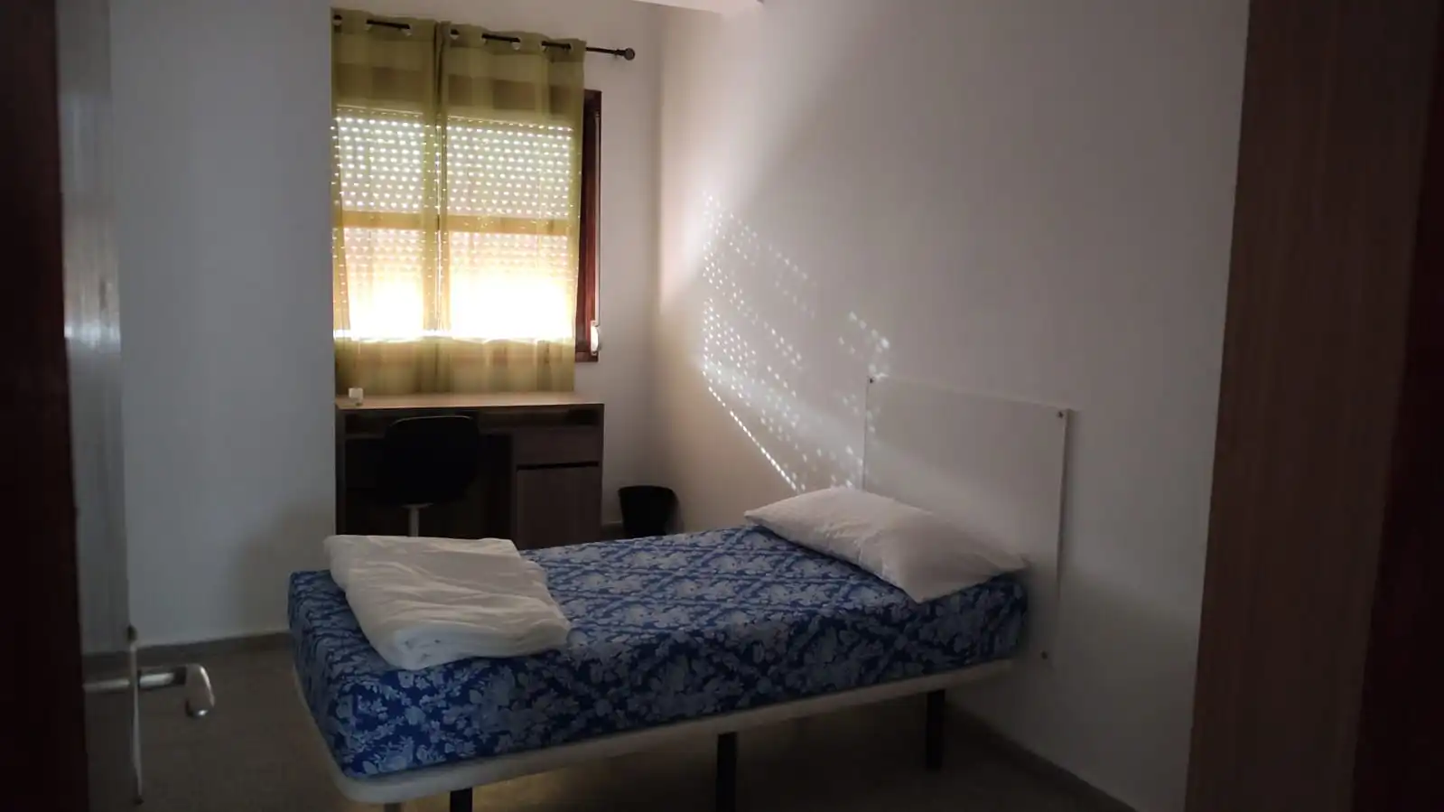 Habitación de Piso de alquiler en San Cristóbal de la Laguna con Amueblado, Horno y Lavadora