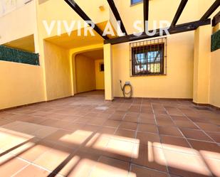 Exterior view of Single-family semi-detached for sale in Algeciras  with Air Conditioner, Private garden and Terrace