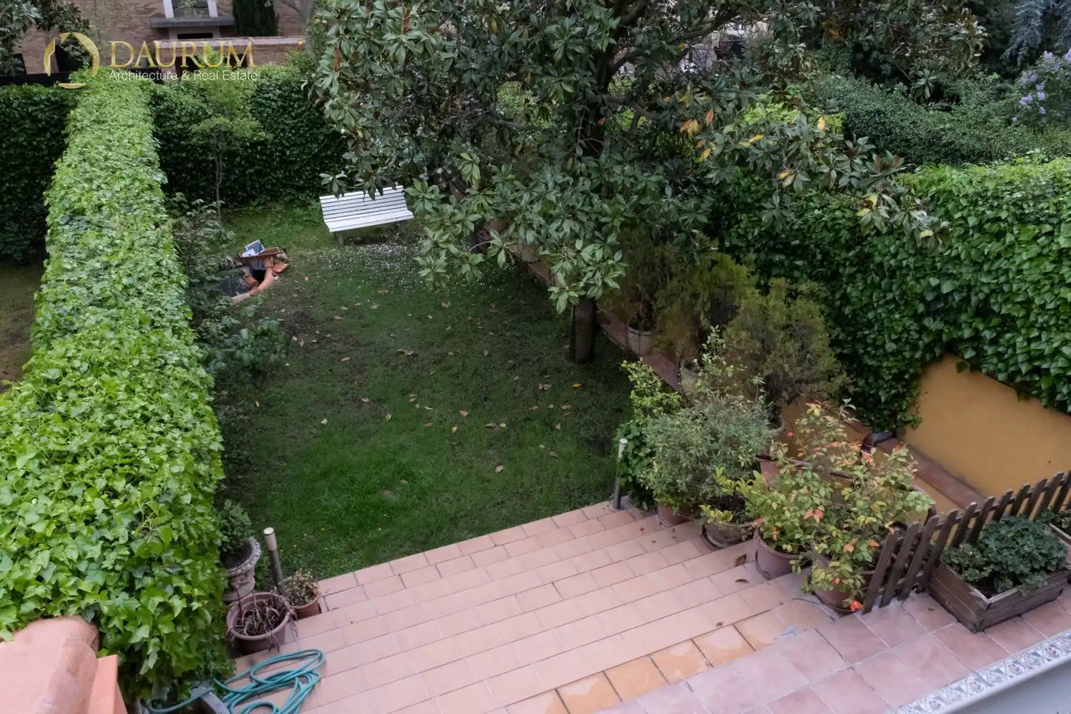 Jardín de Casa adosada en venta en Madrid con Aire acondicionado, Calefacción y Terraza