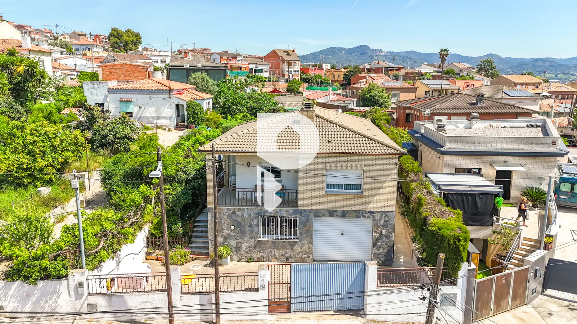 Außenansicht von Haus oder Chalet zum Verkauf in Sant Vicenç Dels Horts mit Klimaanlage, Heizung und Privatgarten
