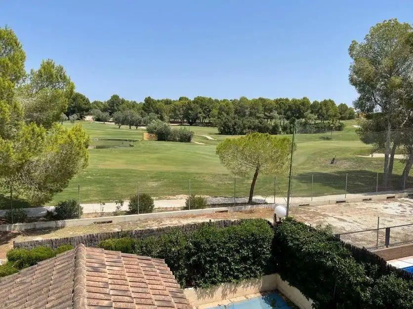 Casa aparellada amb terrassa en venda a Calle Calle Royal Golf 40, imagen 6