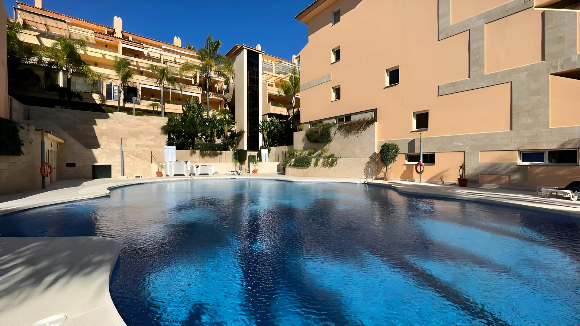 Apartamento con piscina en venta en Marbella Centro, imagen 26