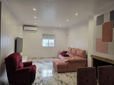 Casa con balcone in vendita a Avenida Avenida Monteortal