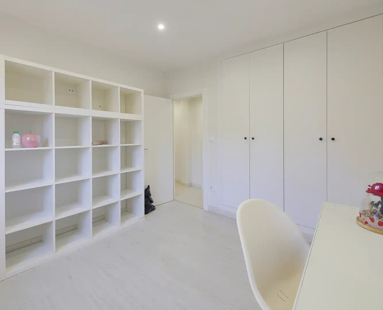 Bedroom of Flat for sale in Sur