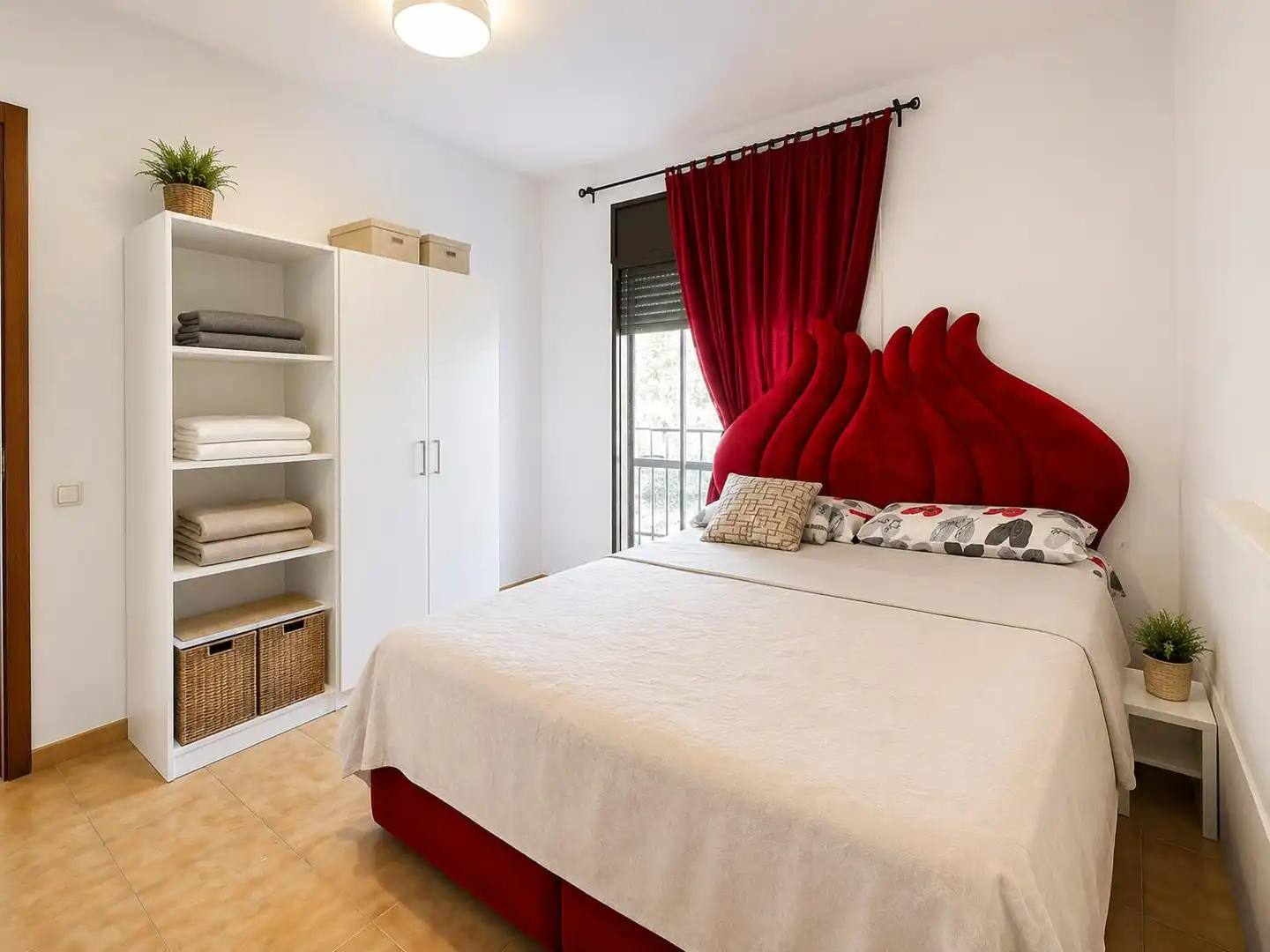 Habitación de Piso en venta en Badalona con Balcón