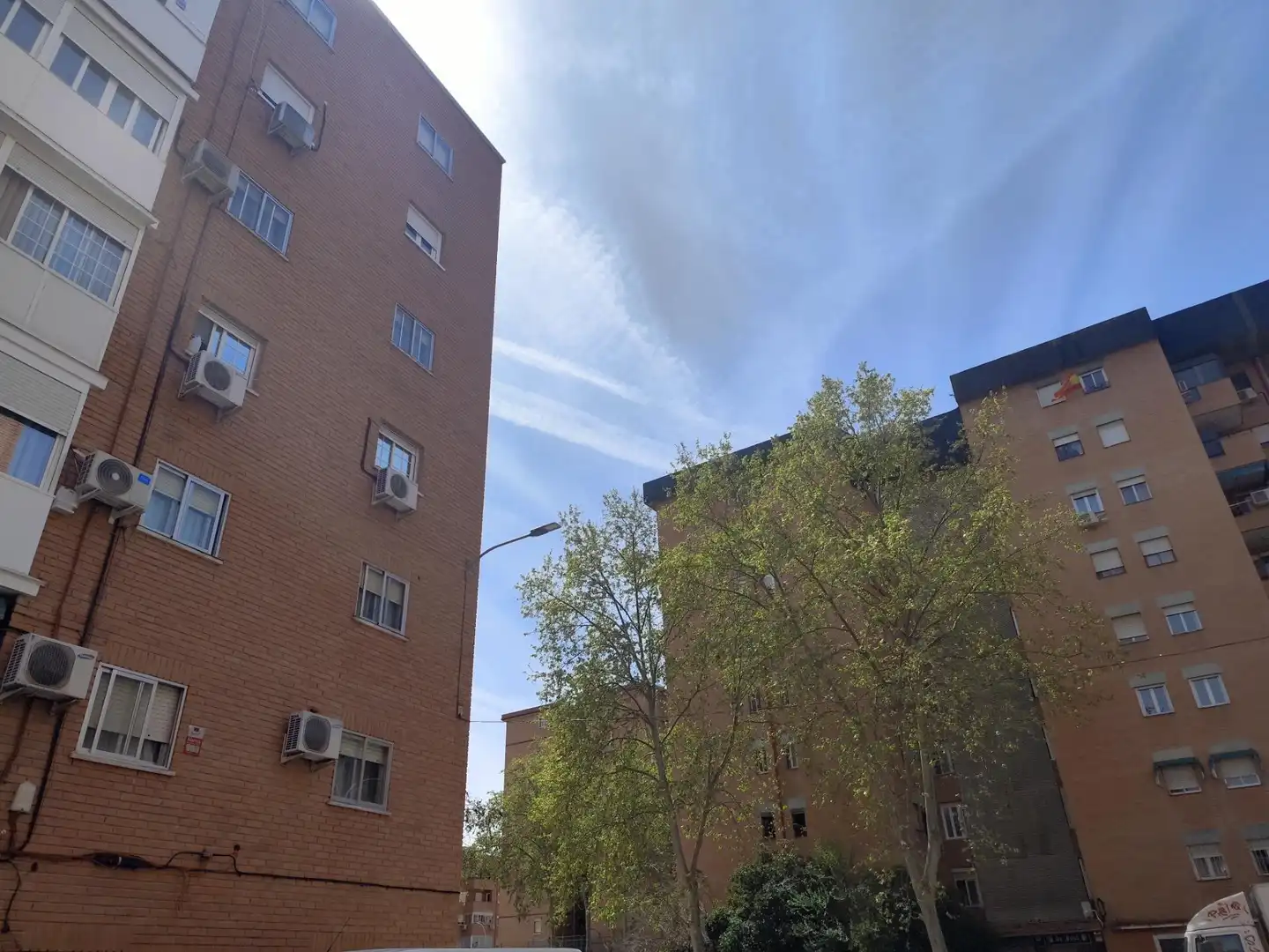 Vista exterior de Piso en venta en Alcalá de Henares con Parquet