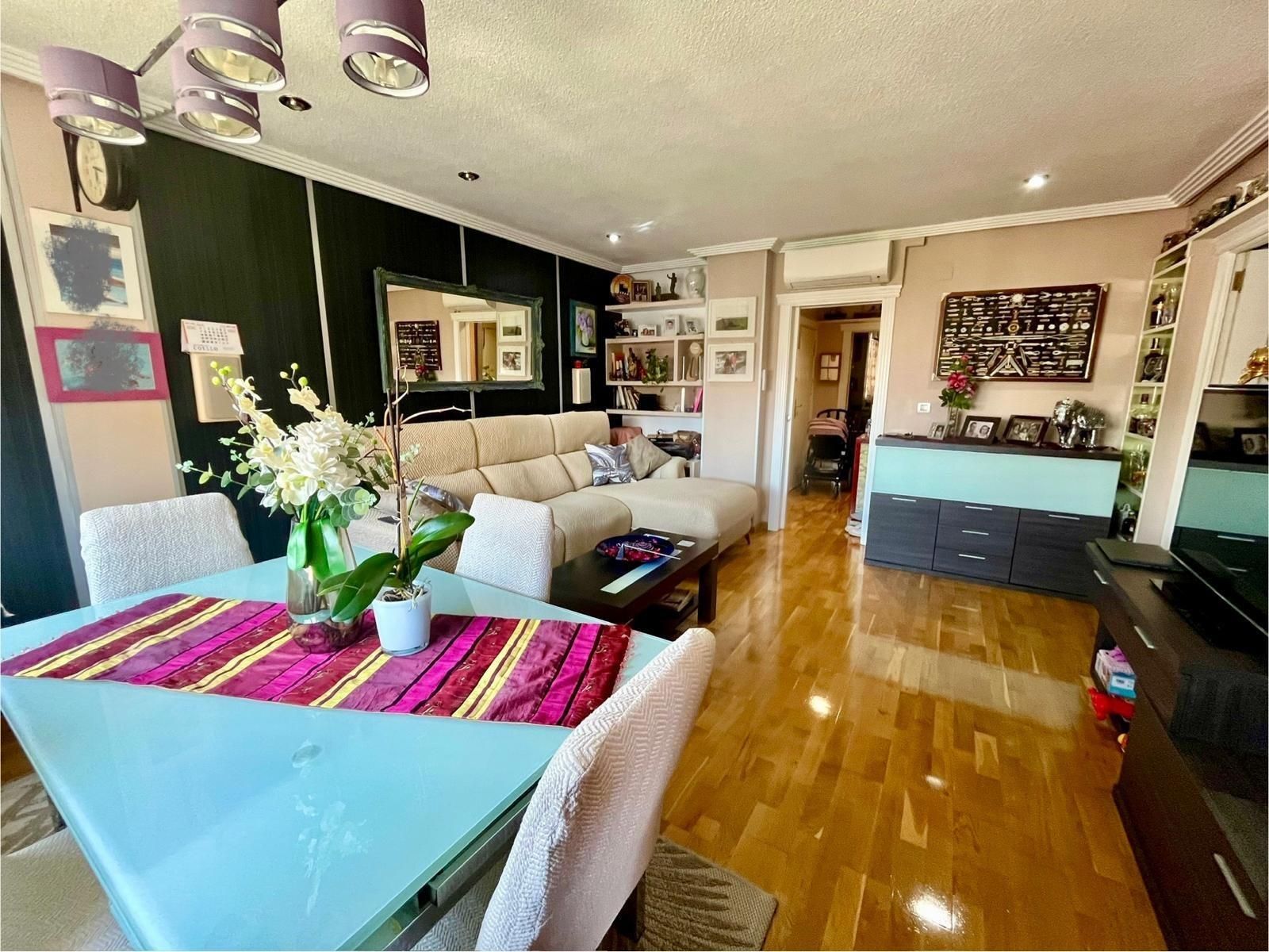 Living room of Flat for sale in Benidorm  with Air Conditioner, Heating and Storage room