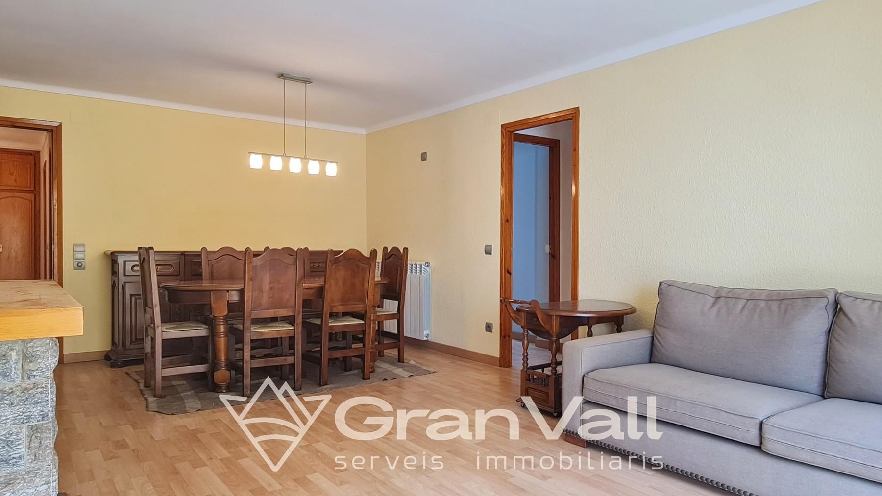 Wohnzimmer von Wohnungen zum Verkauf in Puigcerdà mit Heizung, Parkett und Balkon