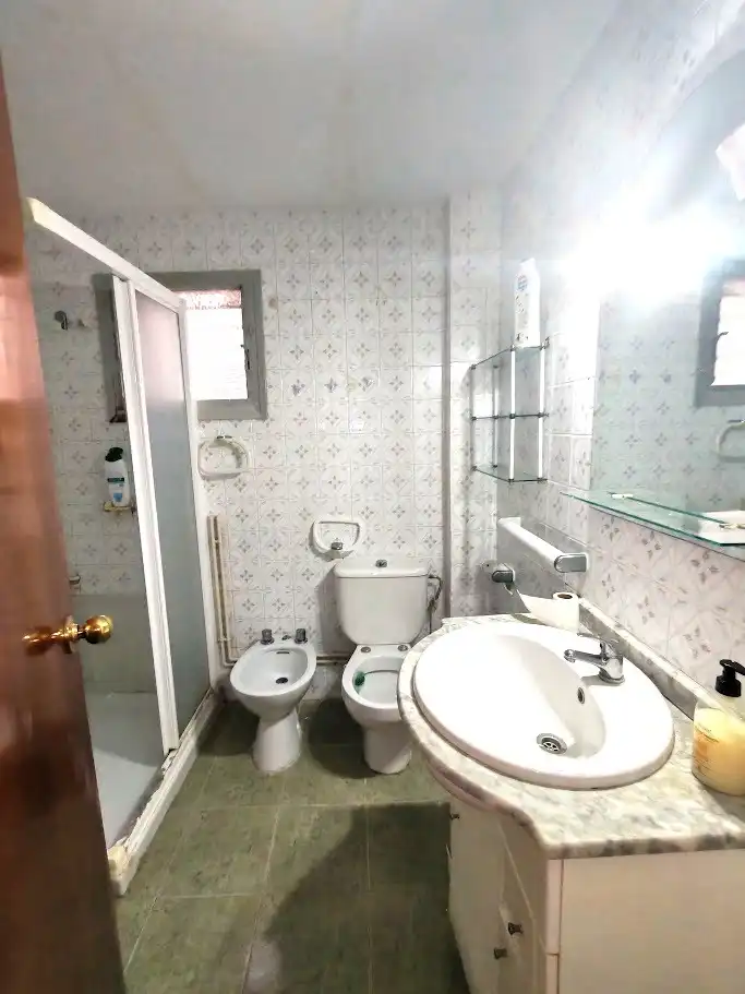 Bathroom of Flat for sale in Elche / Elx  with Air Conditioner